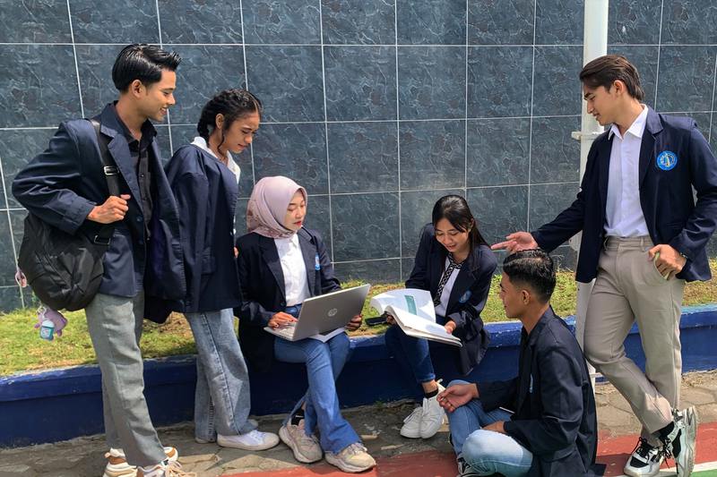 Mahasiswa Universitas Nusa Megarkencana